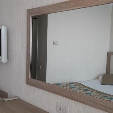 Otel Cender 4*